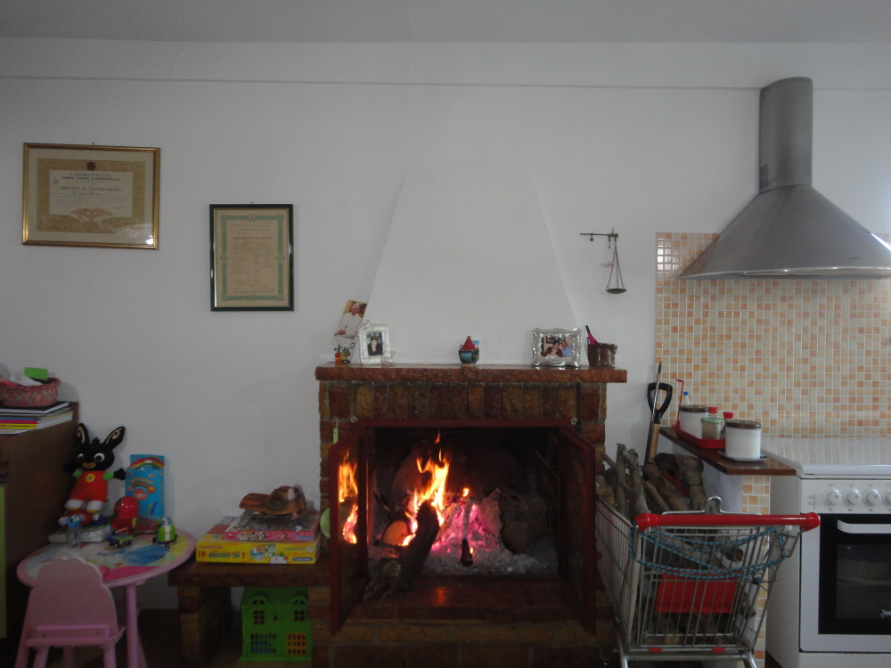 Casa nei borghi e castelli in vendita a Monte Roberto