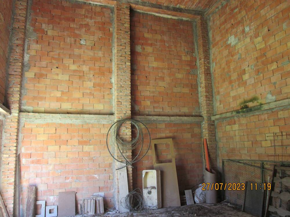 Locale commerciale in vendita a Cupramontana