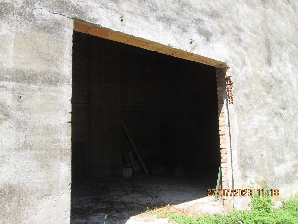 Locale commerciale in vendita a Cupramontana