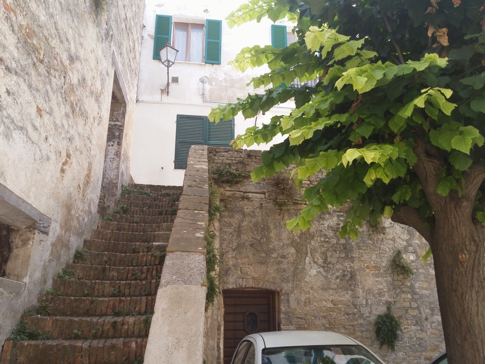 Casa nei borghi e castelli in vendita a Serra San Quirico