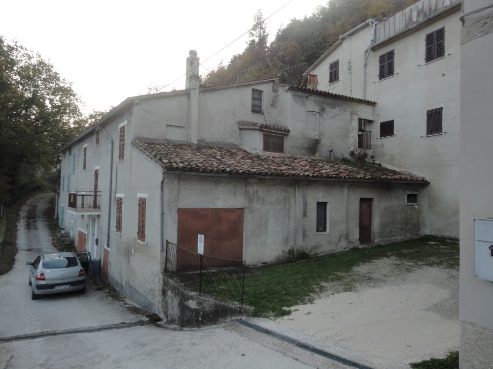 Casa nei borghi e castelli in vendita a Arcevia