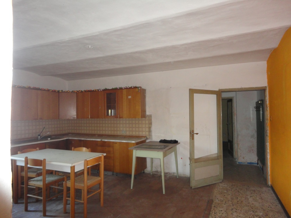 Casa nei borghi e castelli in vendita a Arcevia
