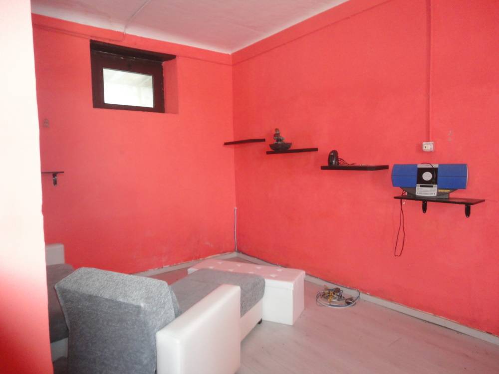 Casa da ristrutturare (in campagna) in vendita a Staffolo