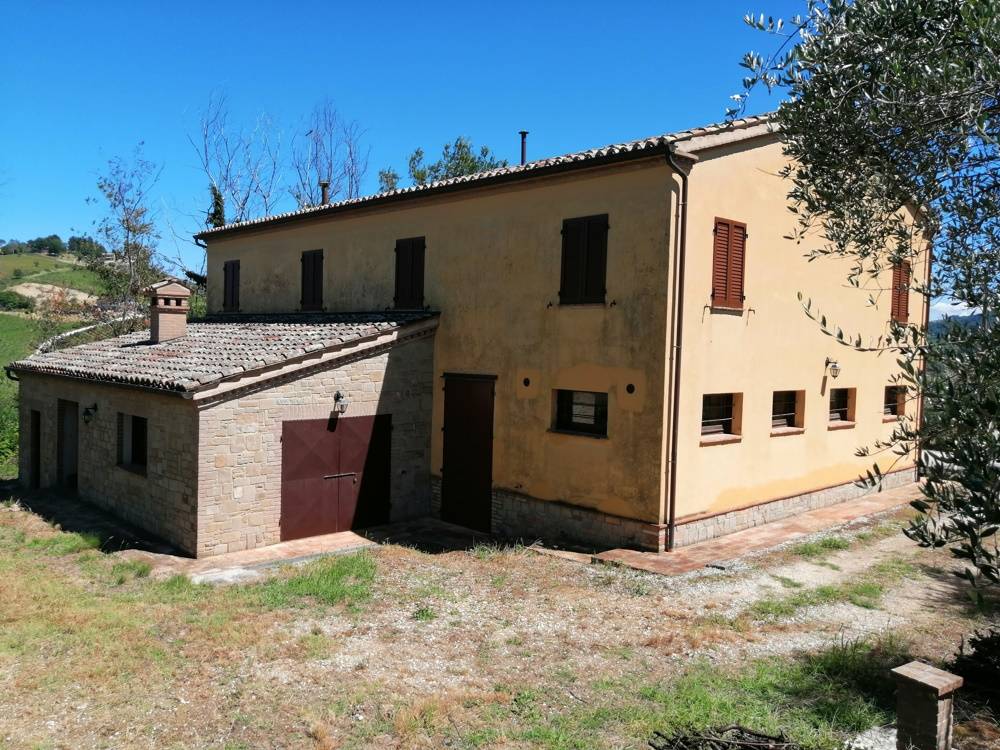 Villa in campagna in vendita a Castelplanio