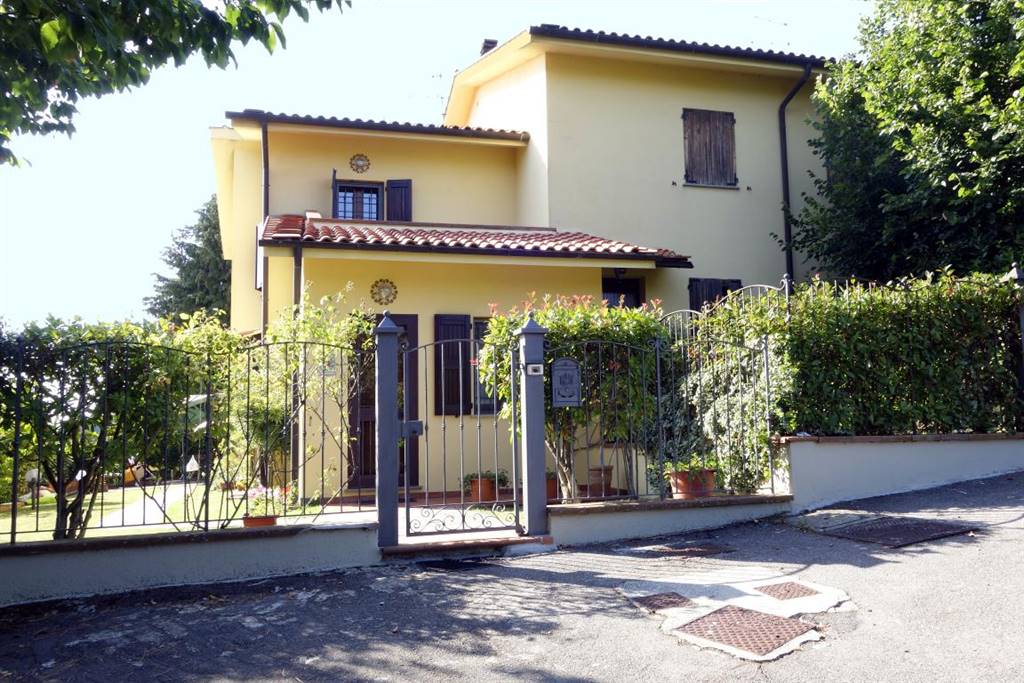 Appartamento con giardino, Marliana goraiolo