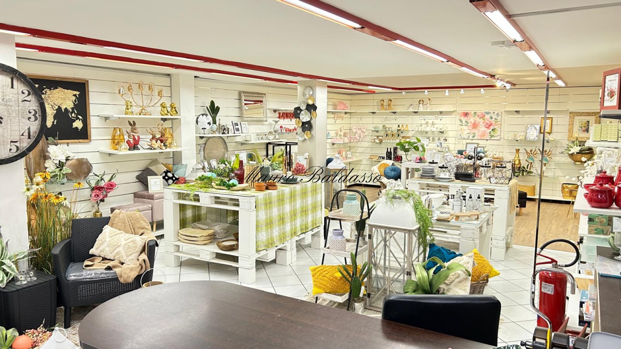 Attivit� commerciale in vendita a Giavera del Montello