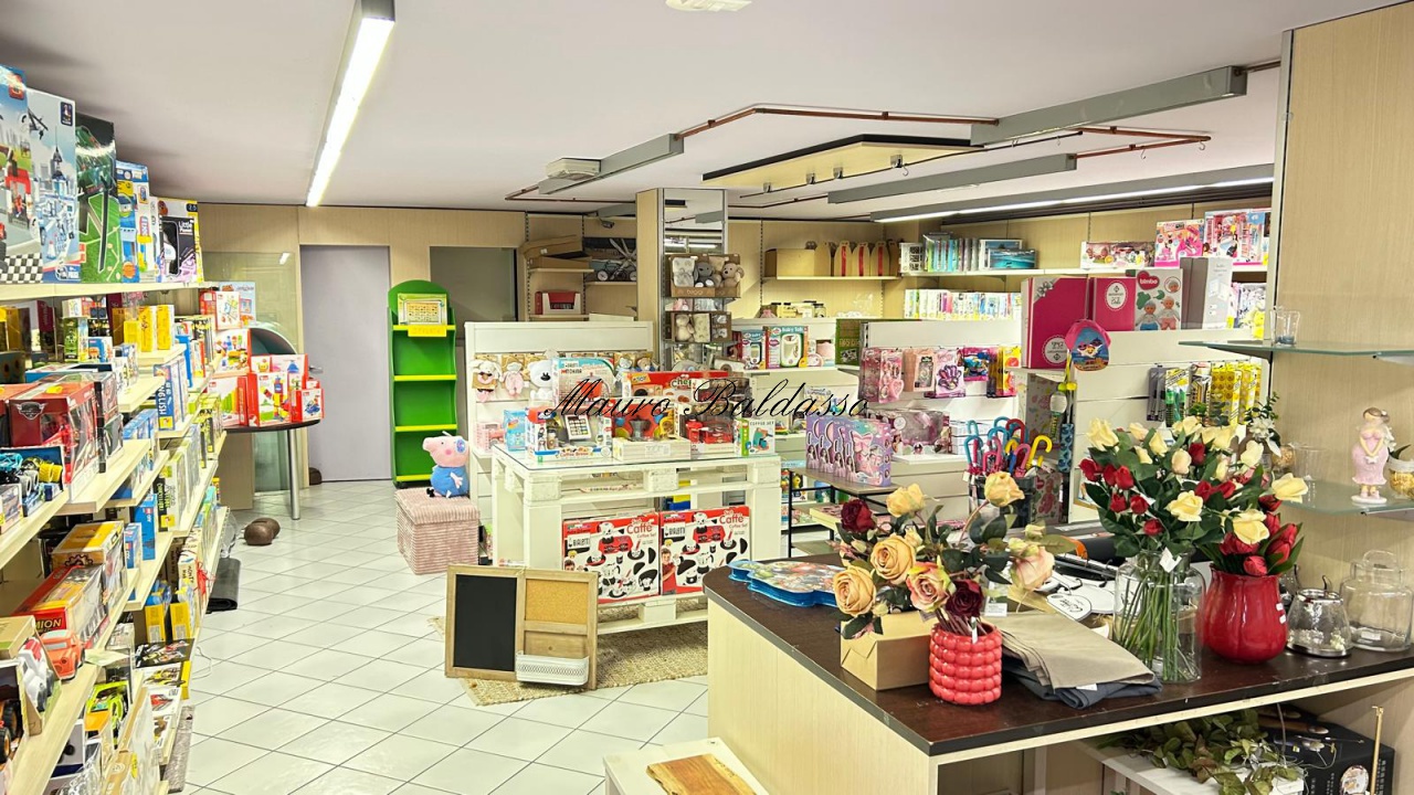 Attivit� commerciale in vendita a Giavera del Montello