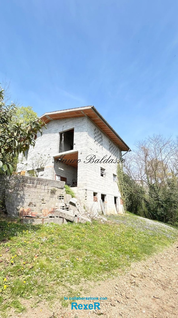 Rustico con giardino a Susegana