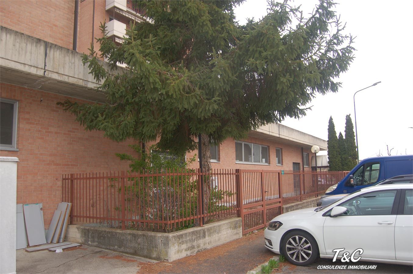 Locale commerciale in vendita a Orbassano