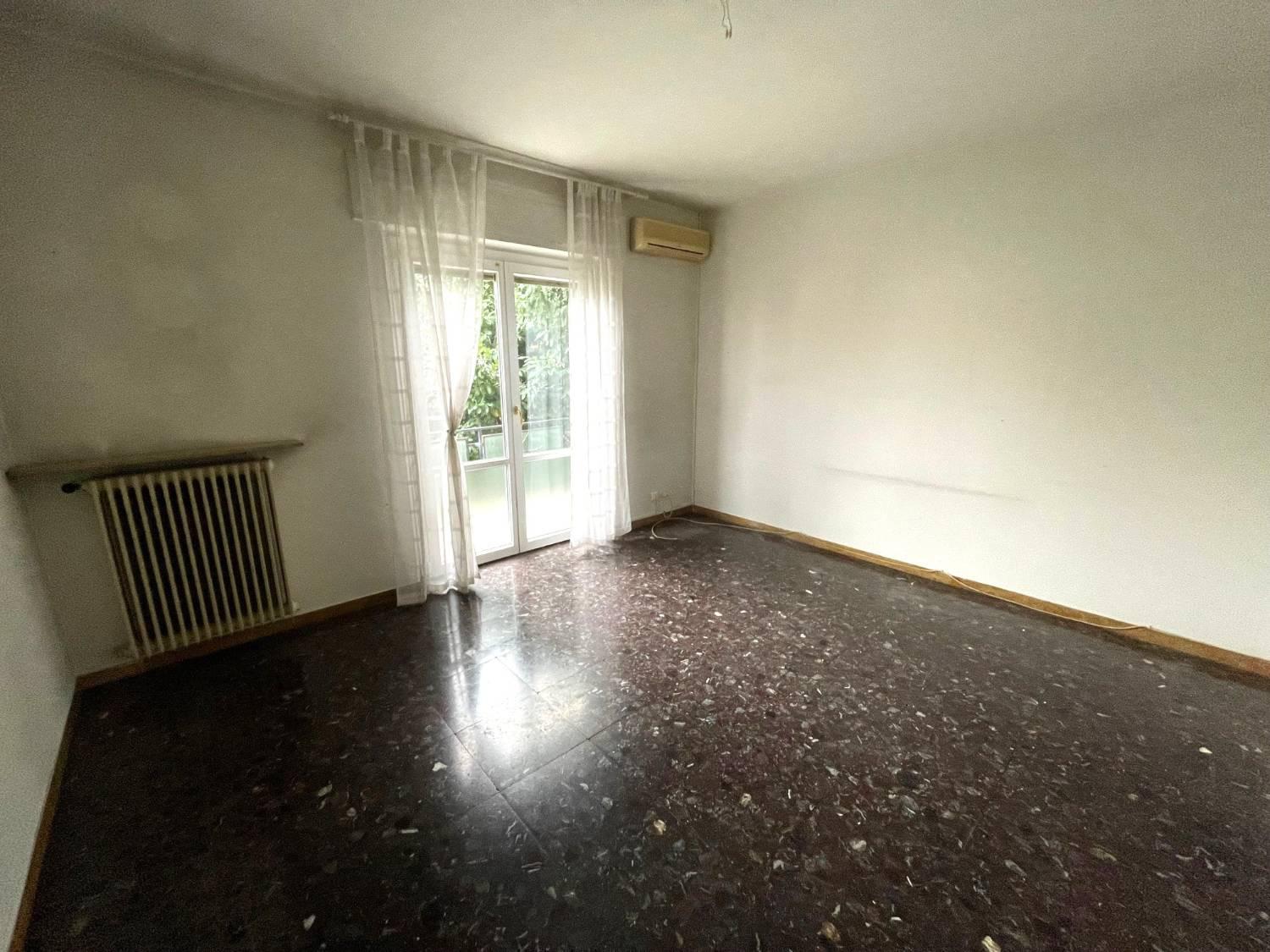 Trilocale da ristrutturare a Udine