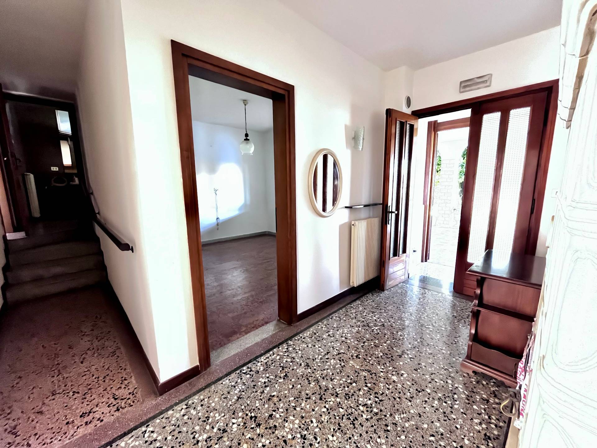 Villa bifamiliare in vendita a Pordenone, Villanova