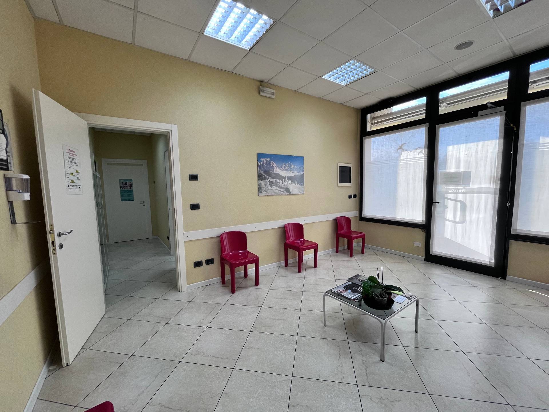 Ufficio in vendita a Pordenone, Vallenoncello