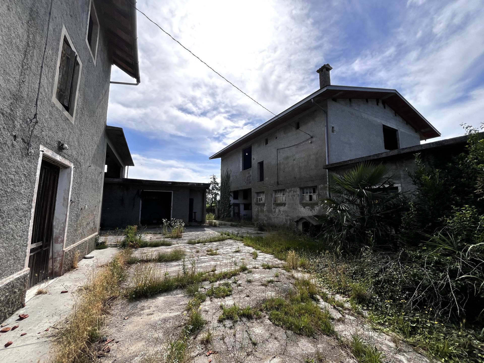 Casale di campagna in vendita a San Martino al Tagliamento