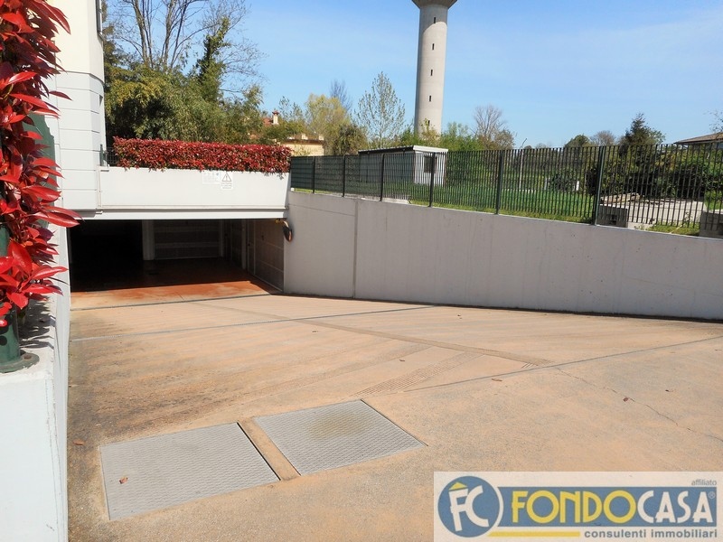 Box o garage in vendita a Pordenone, Borgomeduna