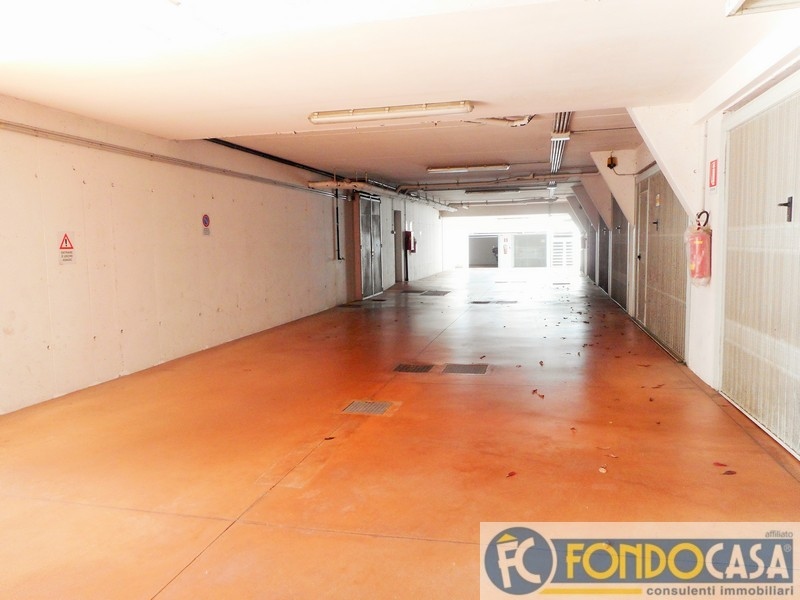 Box o garage in vendita a Pordenone, Borgomeduna