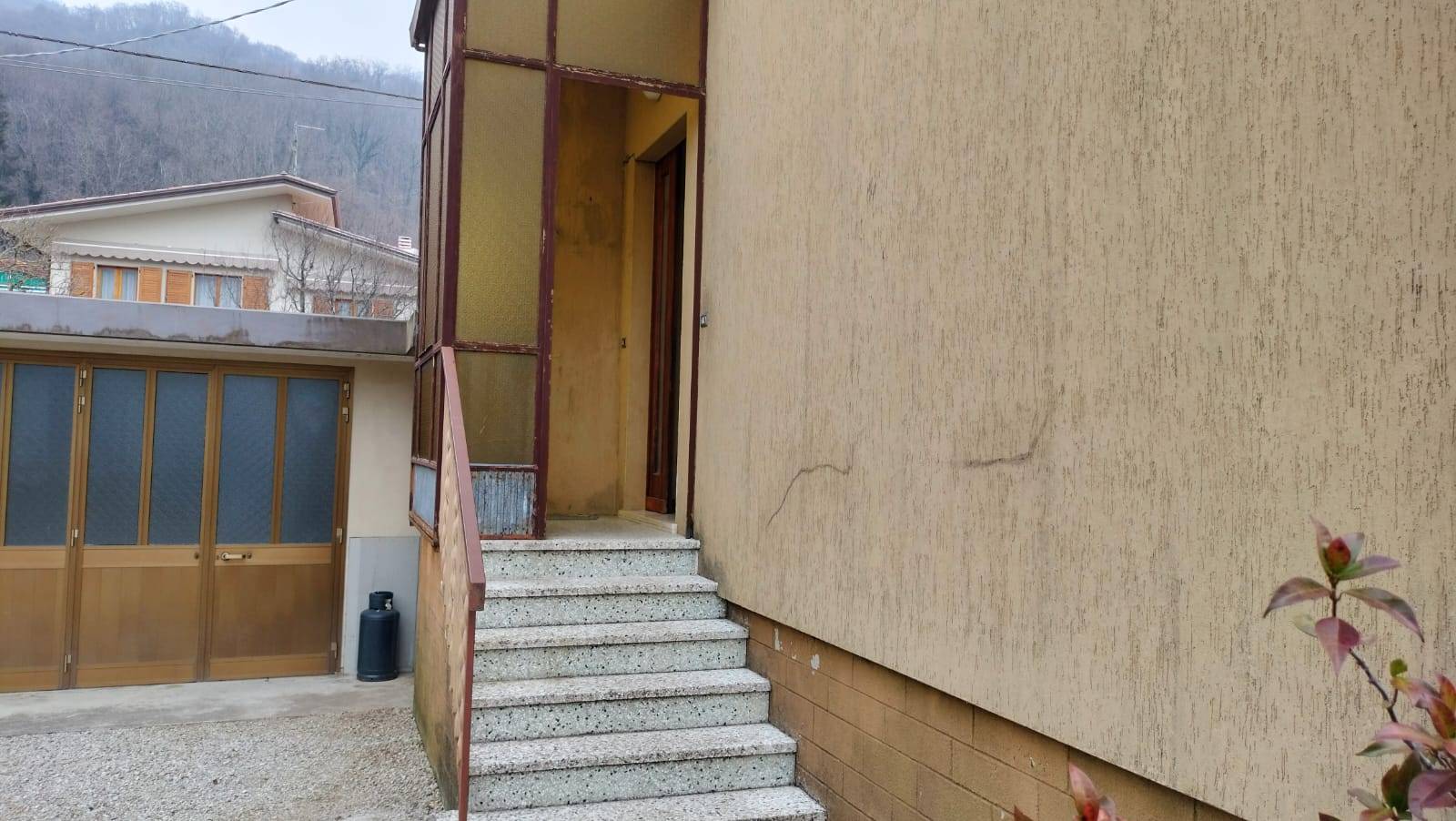 Villa bifamiliare in vendita a Meduno