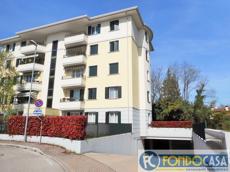 Box o garage in vendita a Pordenone, Borgomeduna