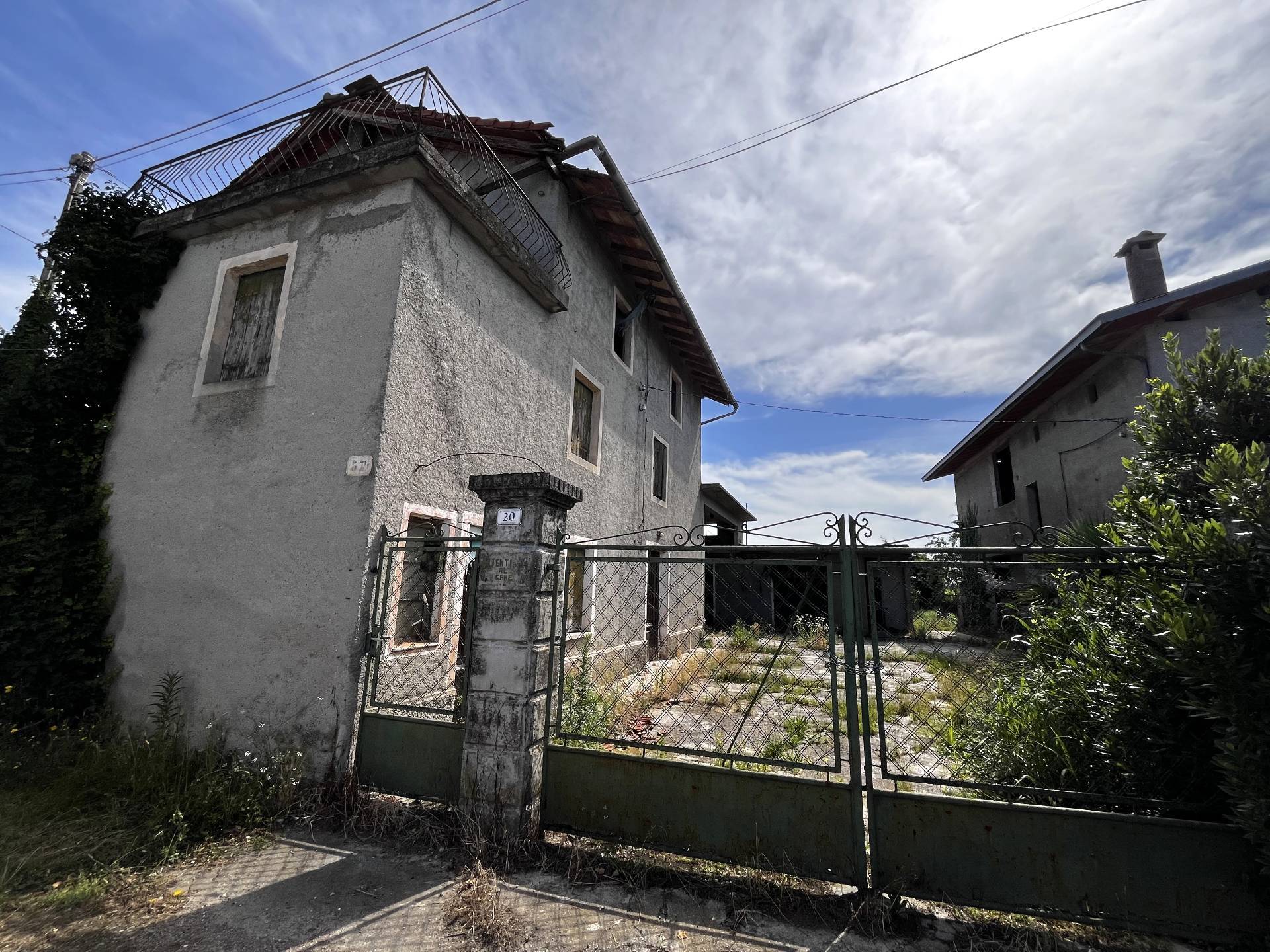Casale di campagna in vendita a San Martino al Tagliamento