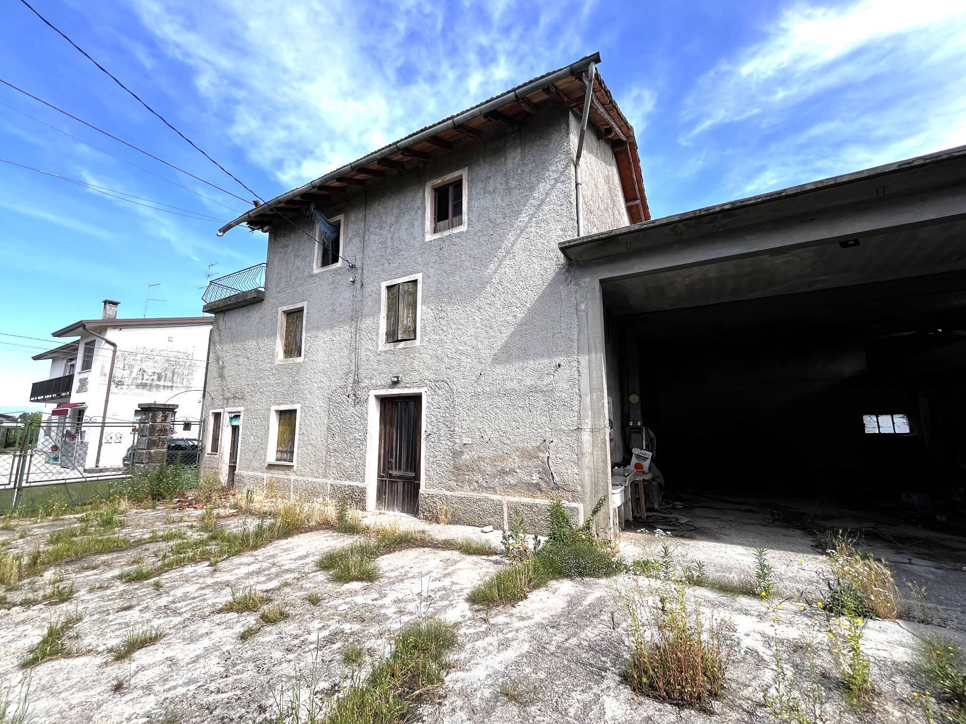 Casale di campagna in vendita a San Martino al Tagliamento