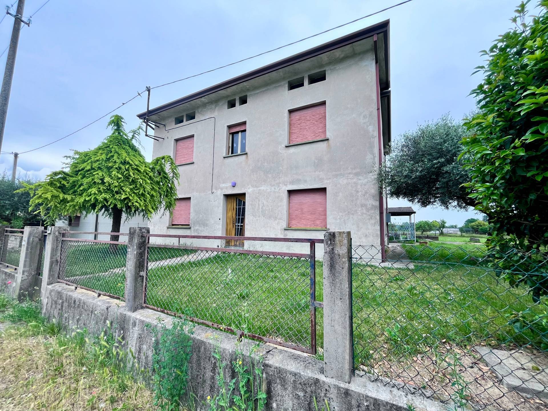 Casa singola in vendita a Pordenone, Borgomeduna