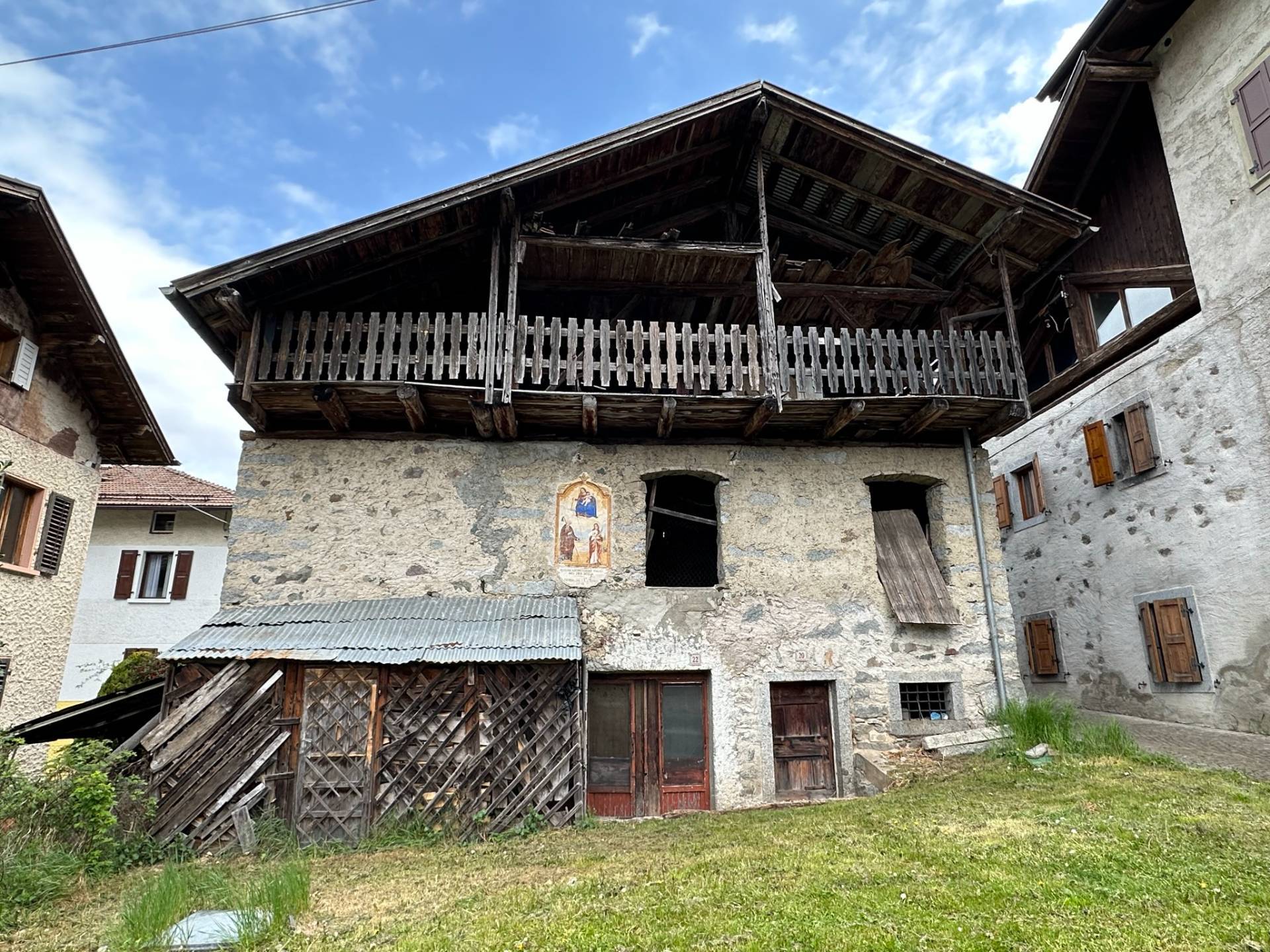 Casa indipendente con terrazzo a Bocenago