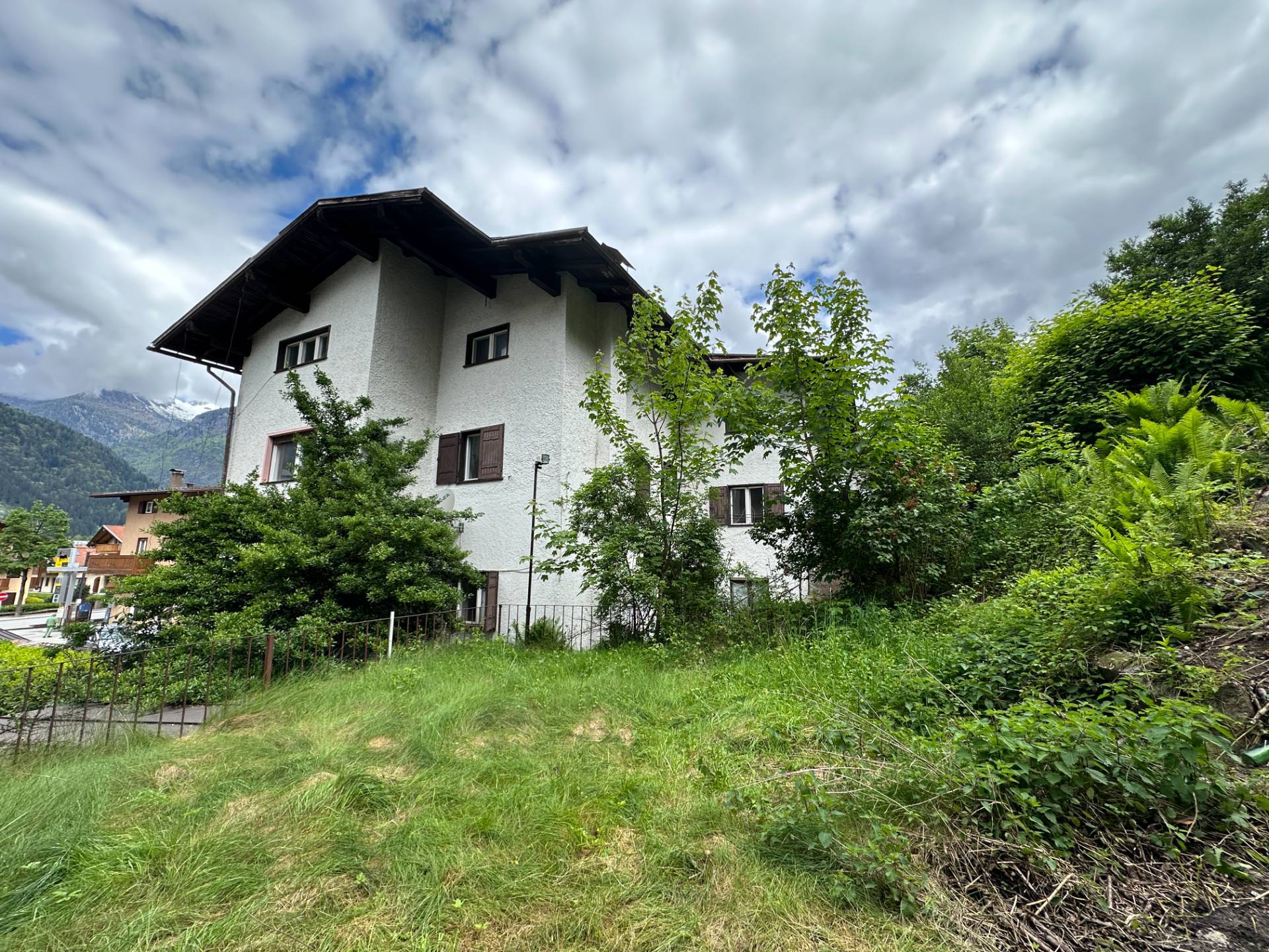 Locale commerciale in vendita a Pinzolo