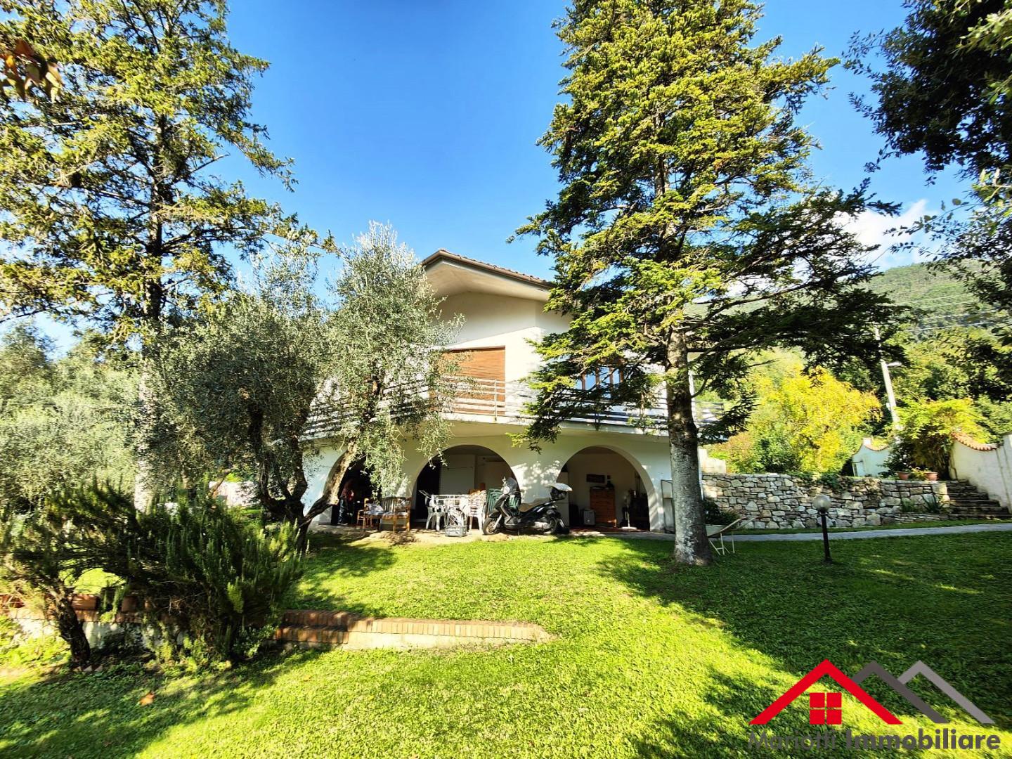 Villa con giardino, San Giuliano Terme asciano