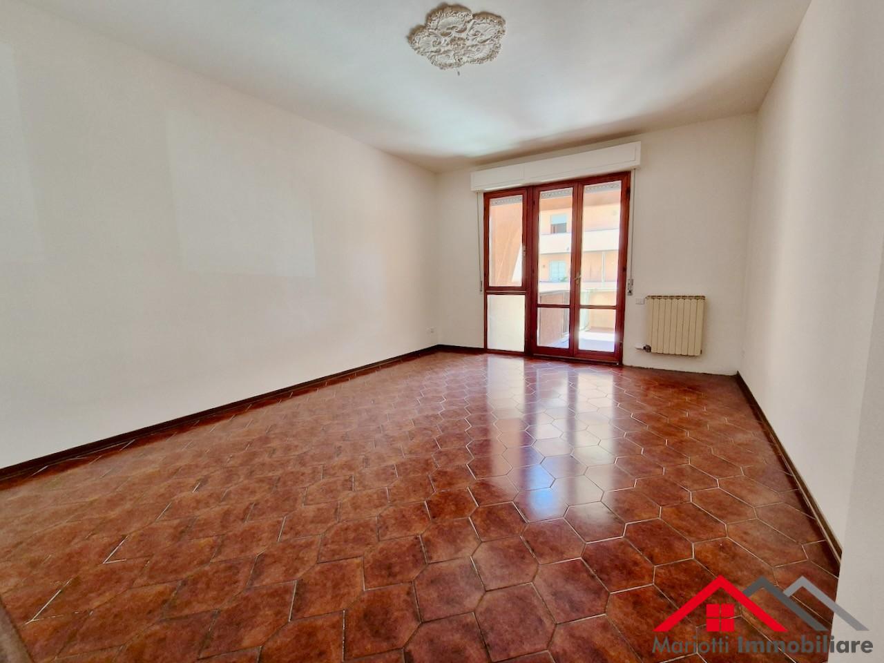 Appartamento con terrazzi, Pisa nova