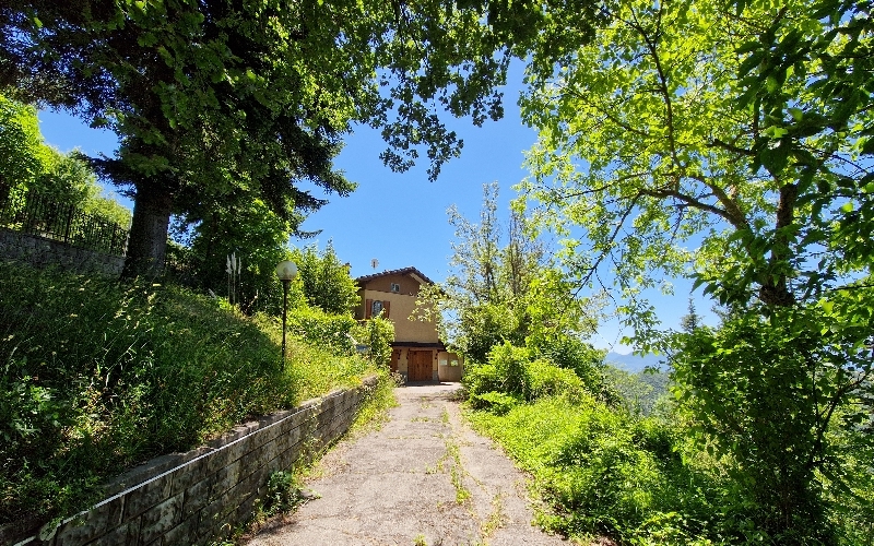 Villa in vendita a Castel d'Aiano