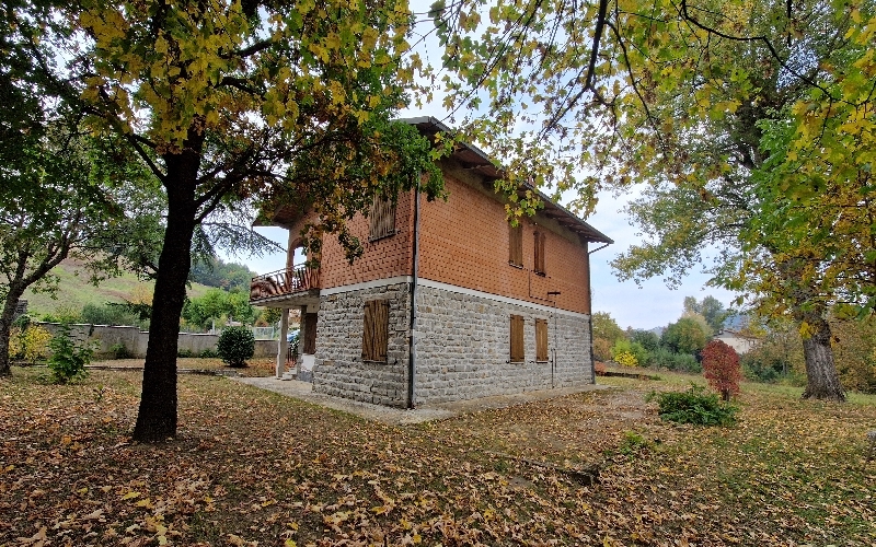 Villa in vendita a Montese