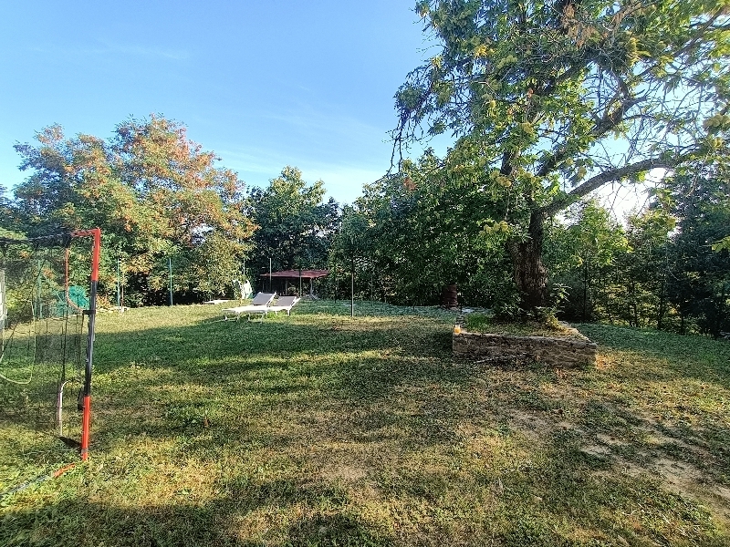 Quadrilocale con giardino a Gaggio Montano