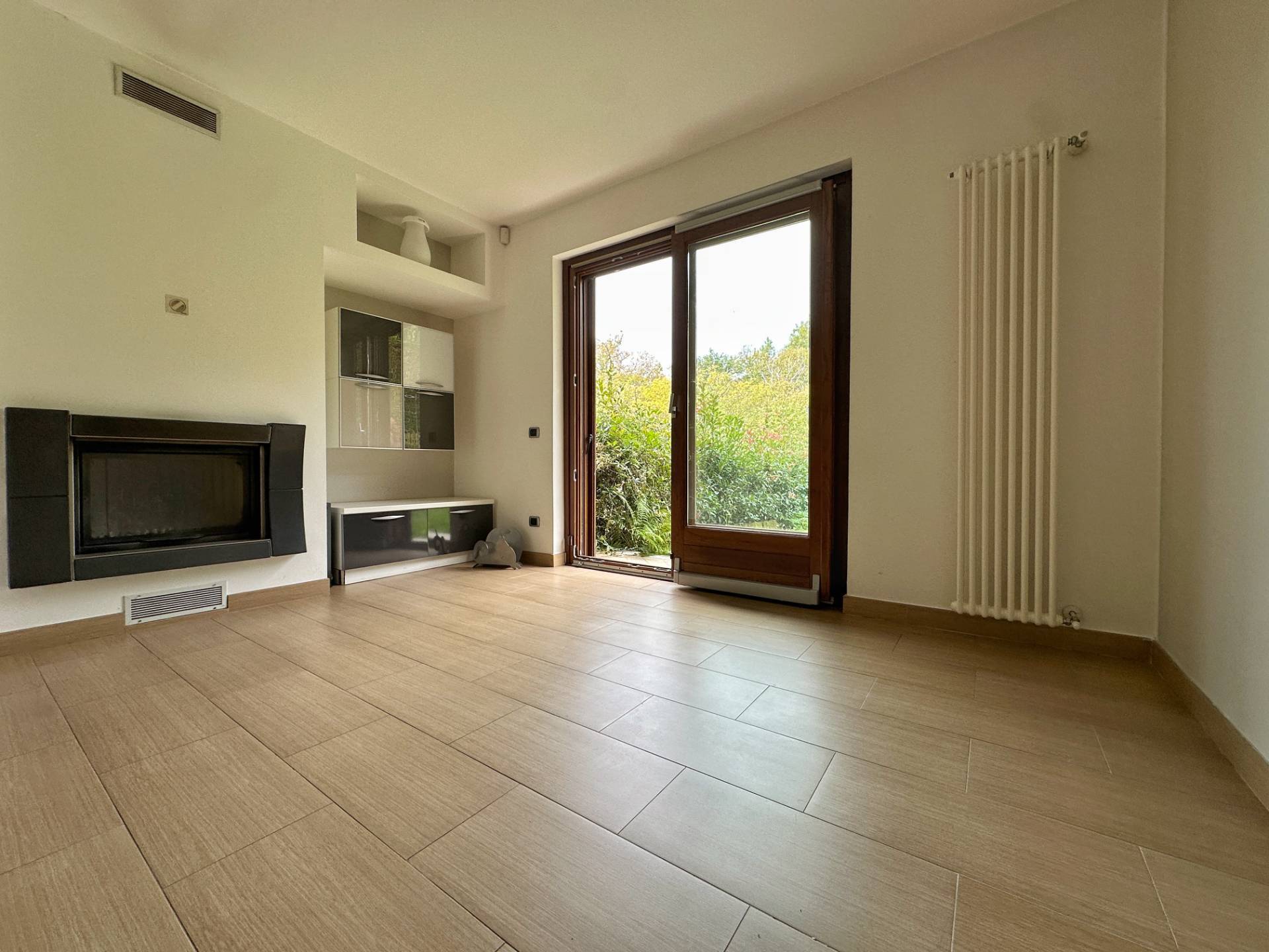 Casa indipendente in vendita a Cambiasca