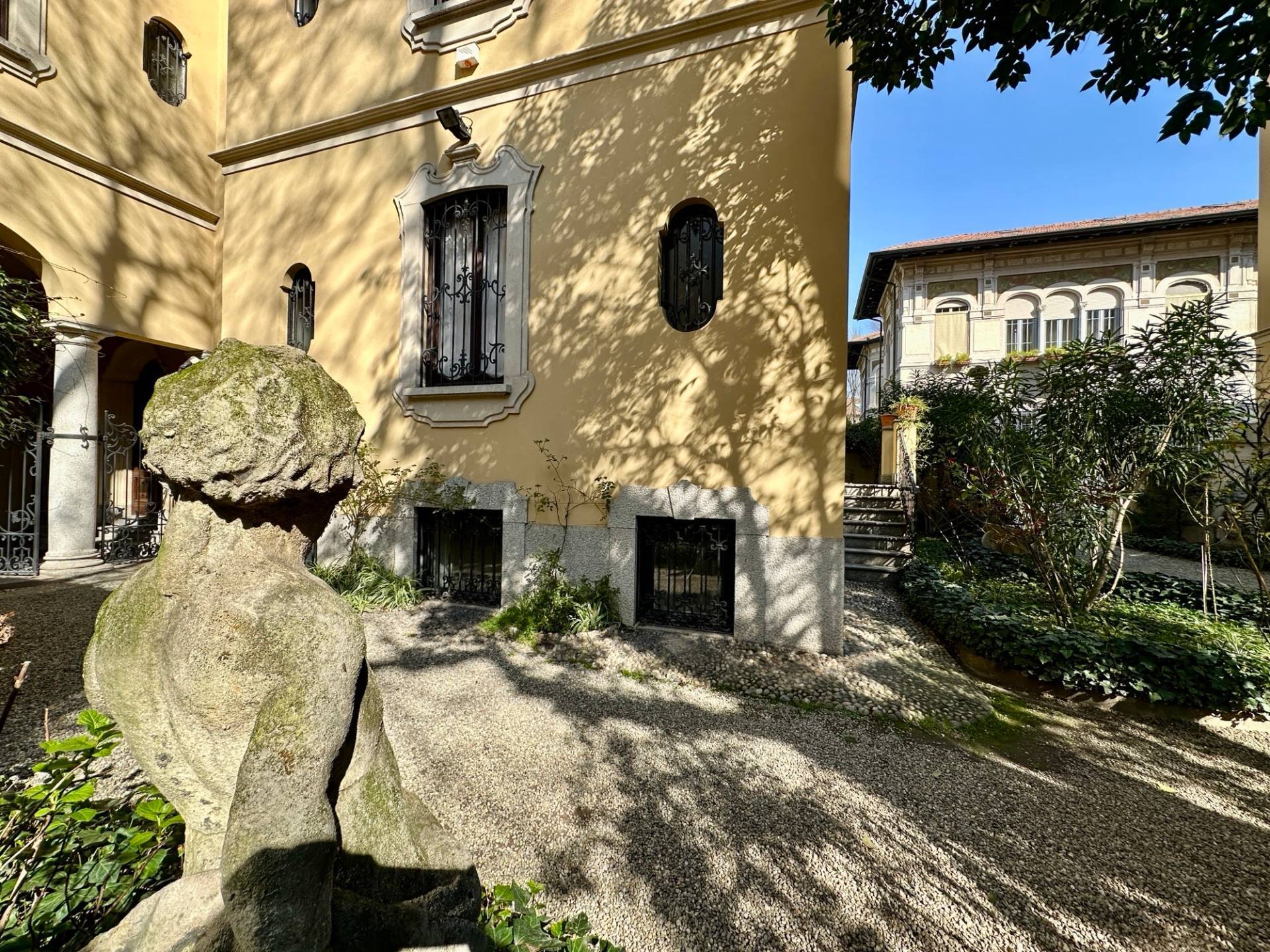 Ufficio in vendita a Milano, CATTOLICA