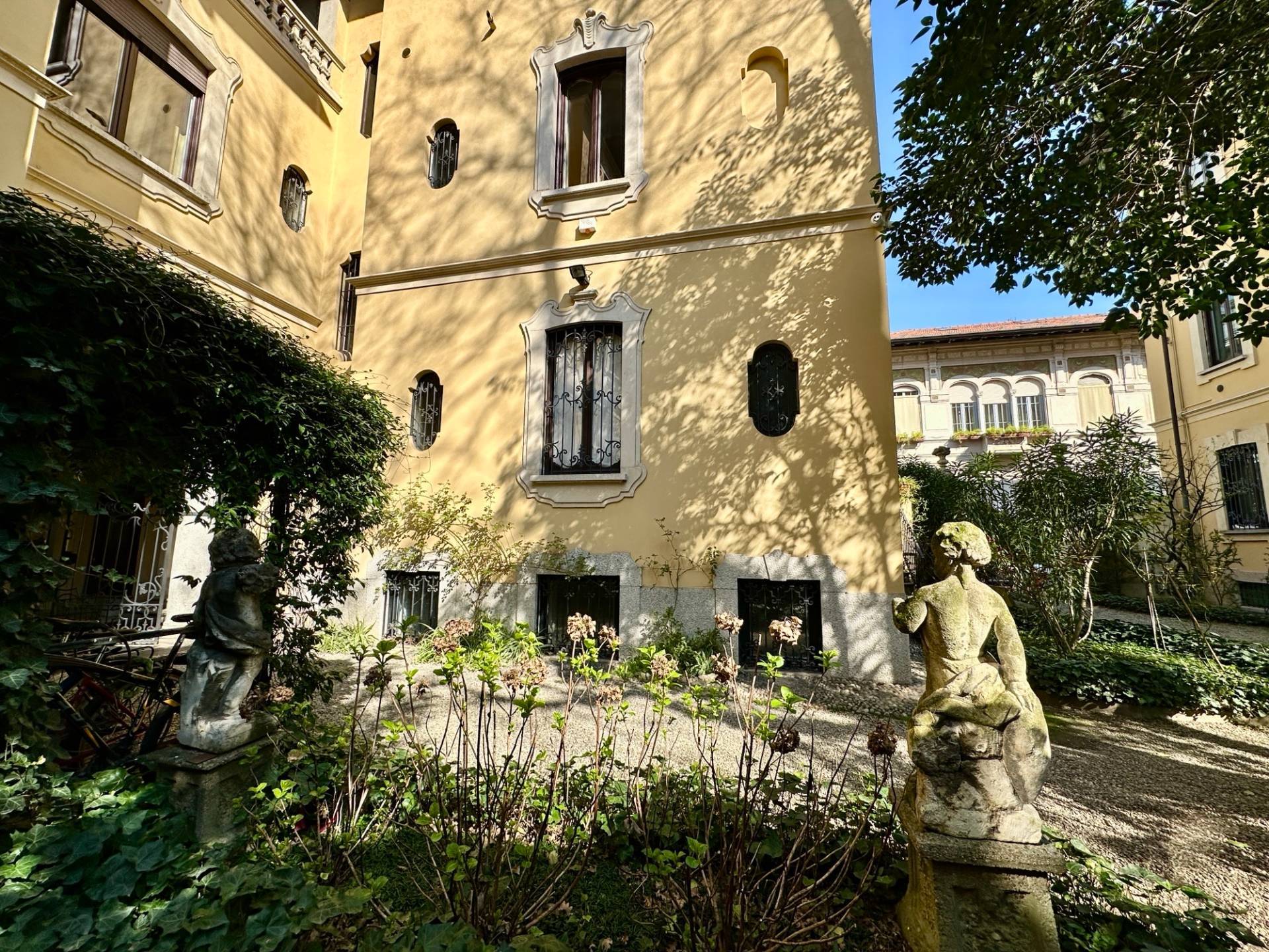 Ufficio in vendita a Milano, CATTOLICA