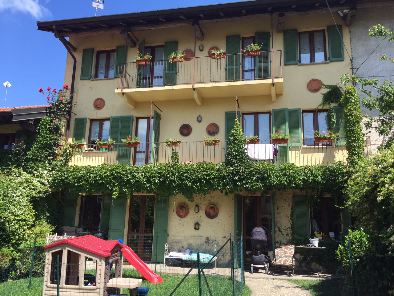 Rustico/Casale/Corte in vendita a Agrate Conturbia, Conturbia