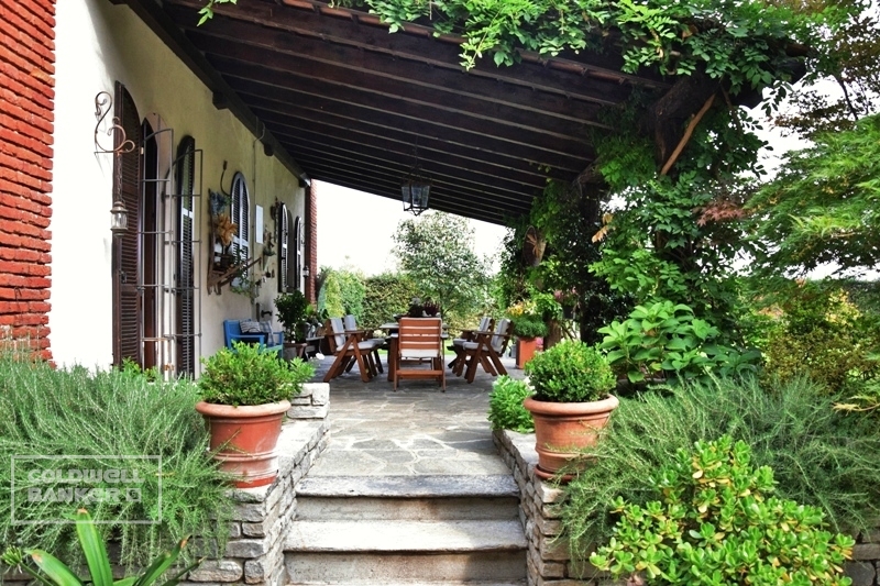 Villa in vendita a Bernate Ticino