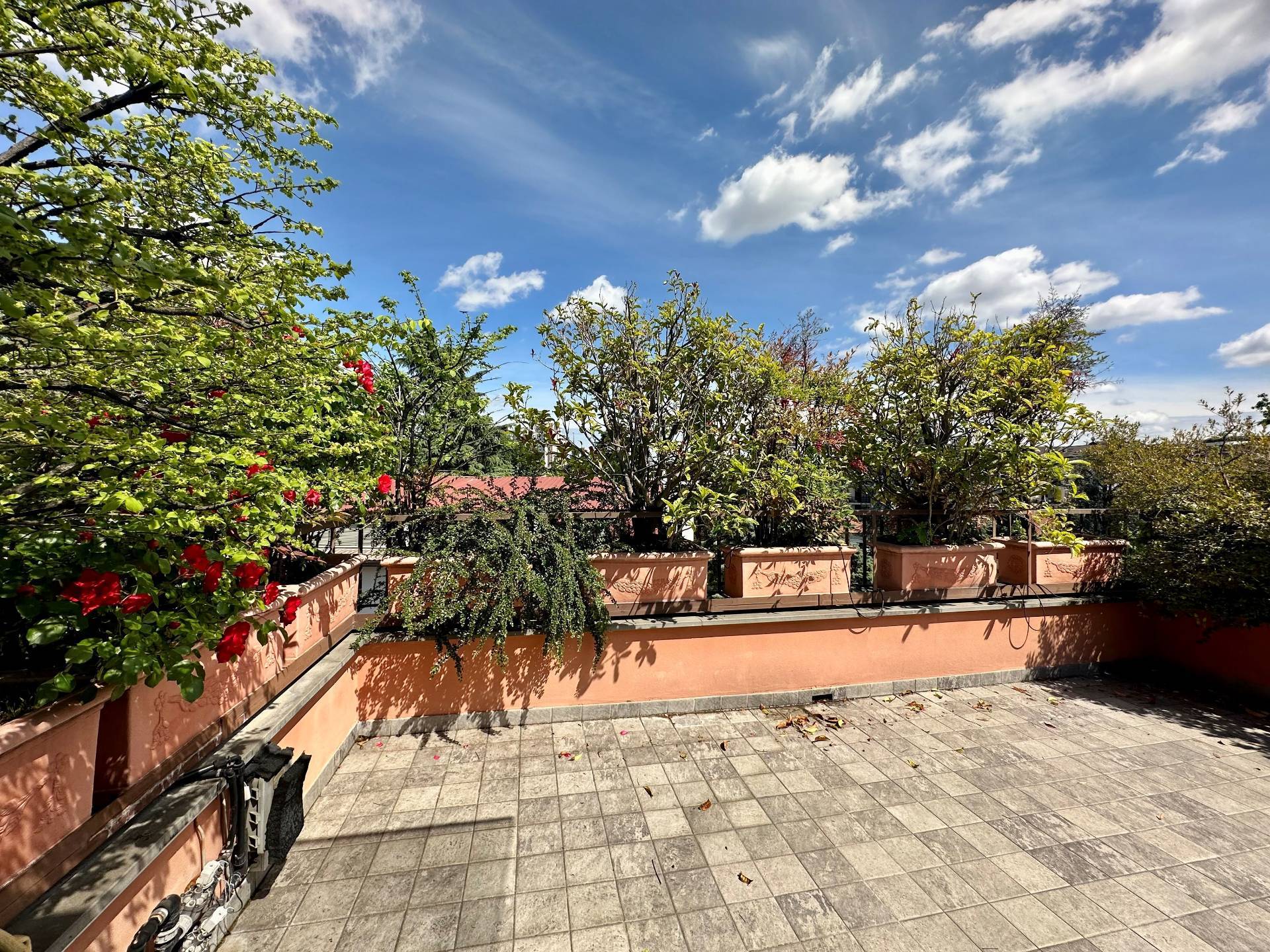 Attico in affitto a Milano, Maggiolina