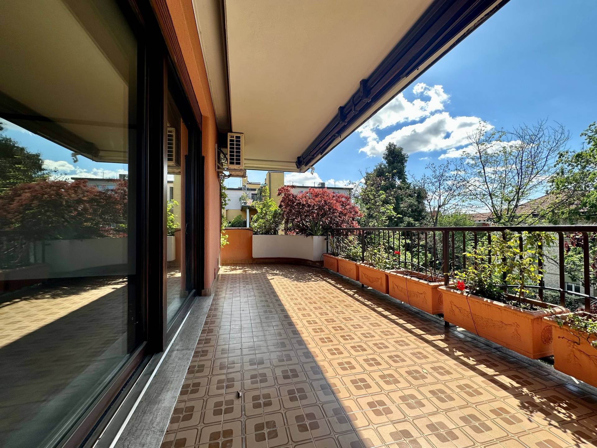 Attico in affitto a Milano, Maggiolina