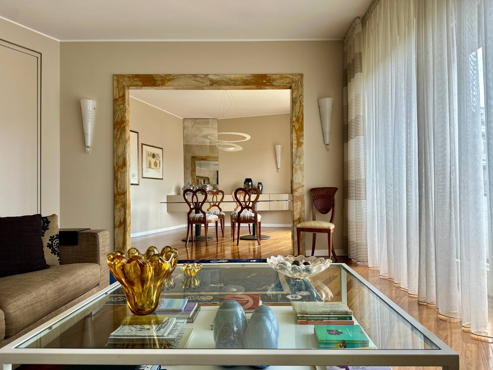 4 o pi locali in affitto a Milano, Washington