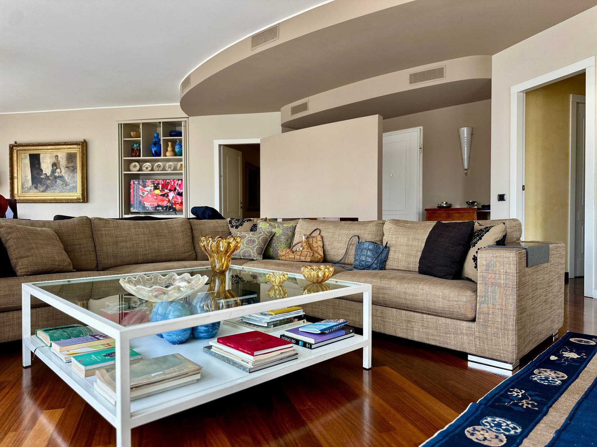 4 o pi locali in affitto a Milano, Washington