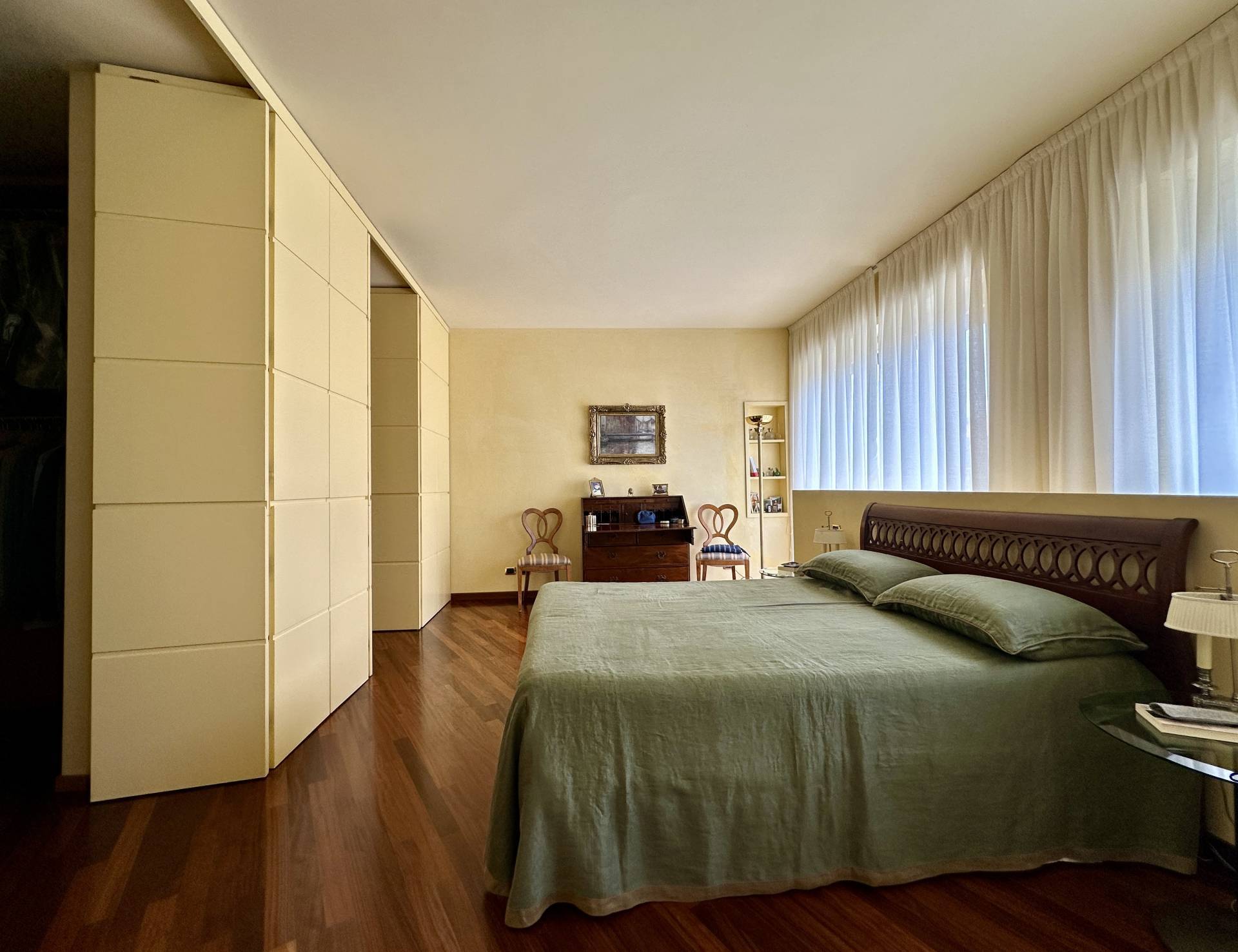 4 o pi locali in affitto a Milano, Washington