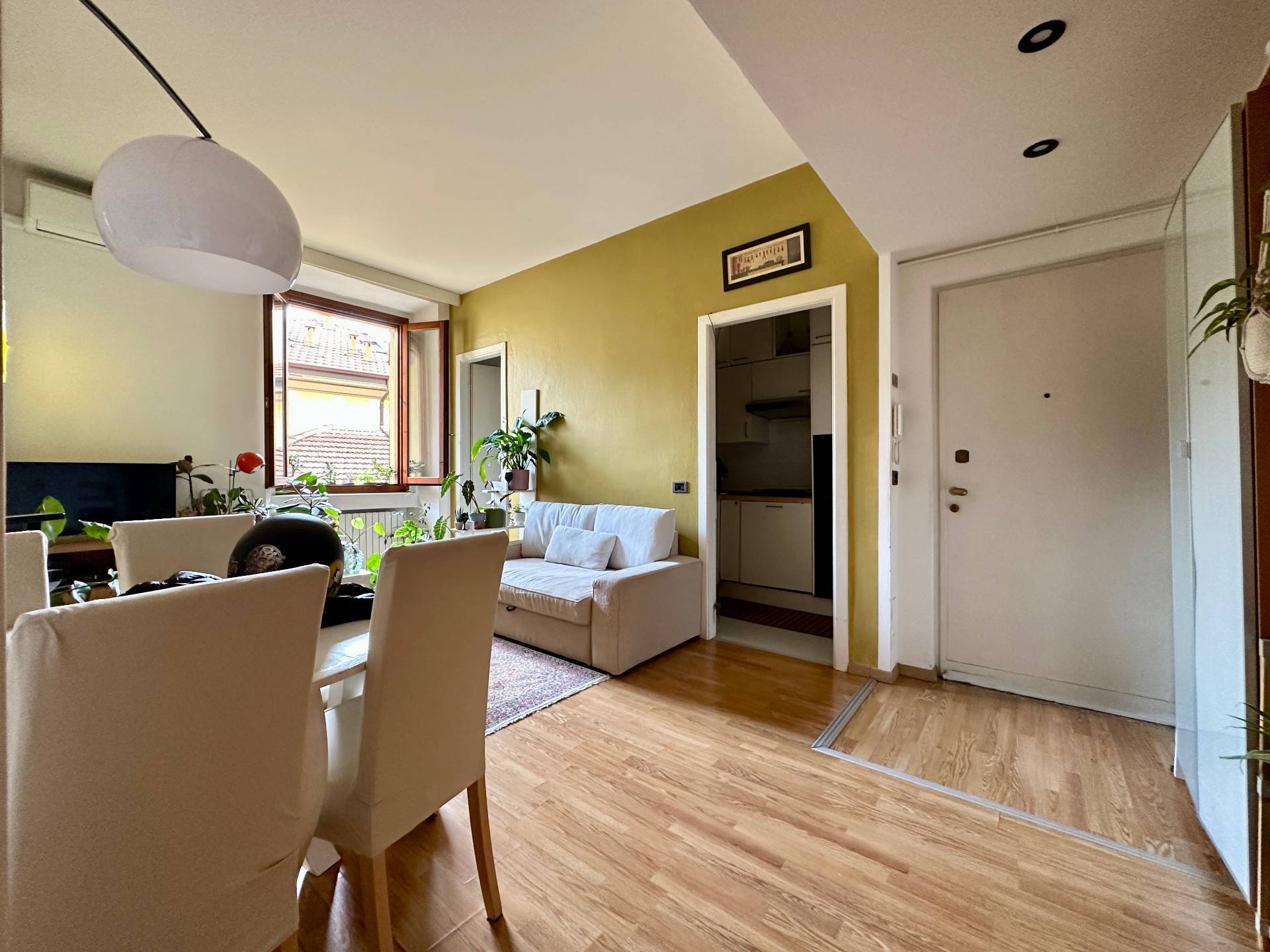 2 locali in affitto a Milano, Porta Venezia