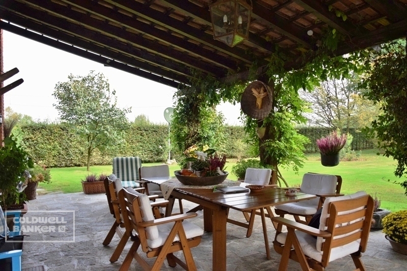 Villa in vendita a Bernate Ticino