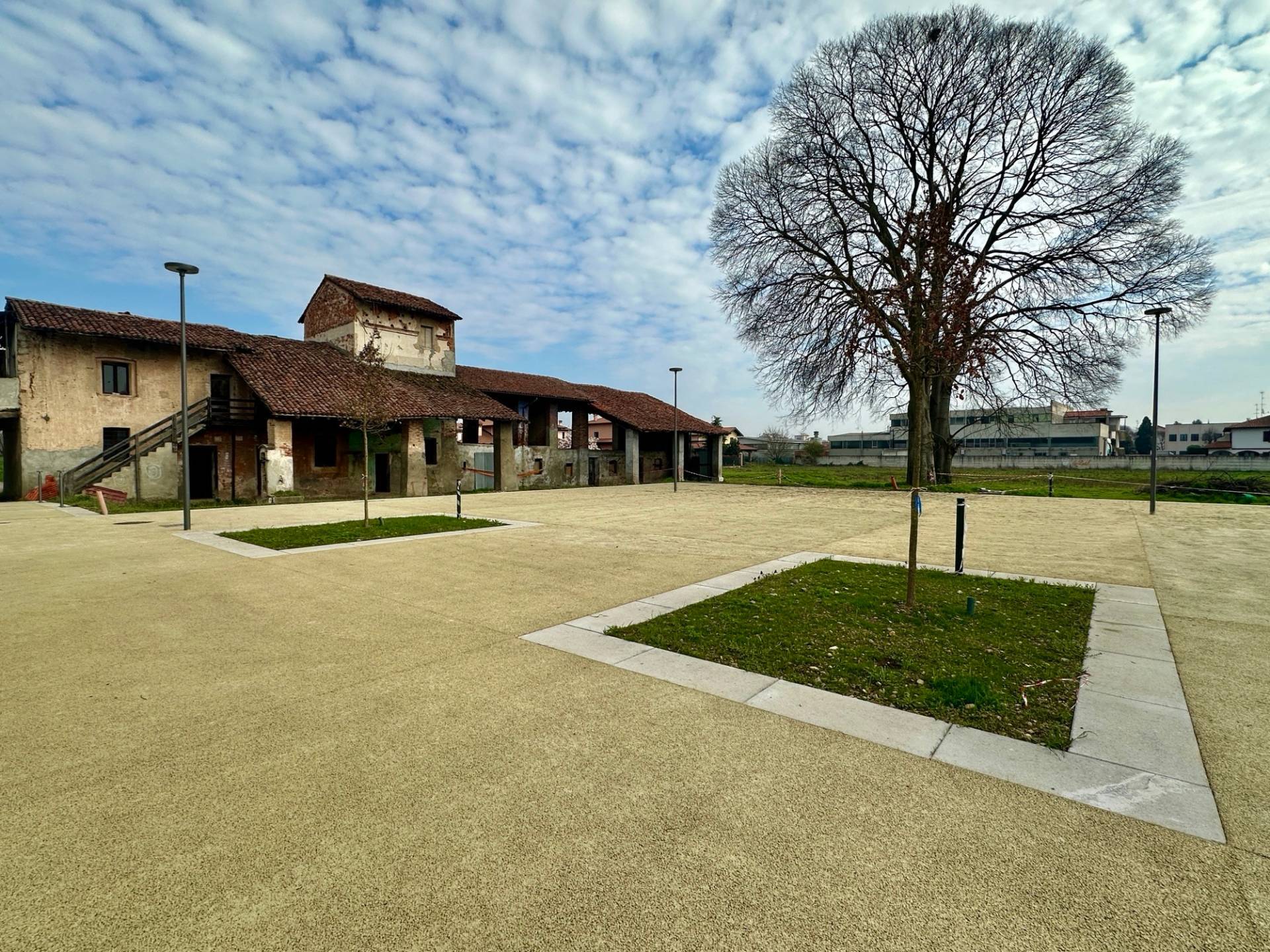 Rustico/Casale/Corte in vendita a Abbiategrasso
