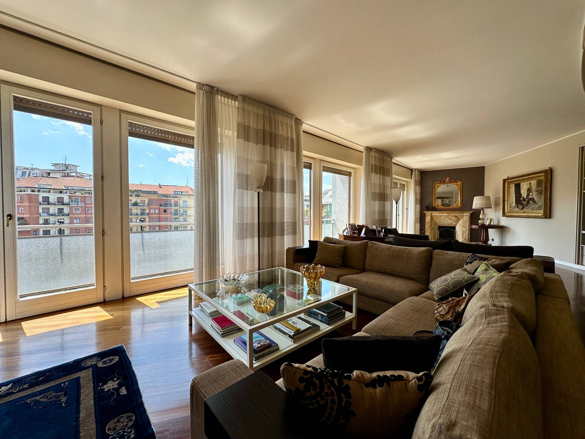 4 o pi locali in affitto a Milano, Washington