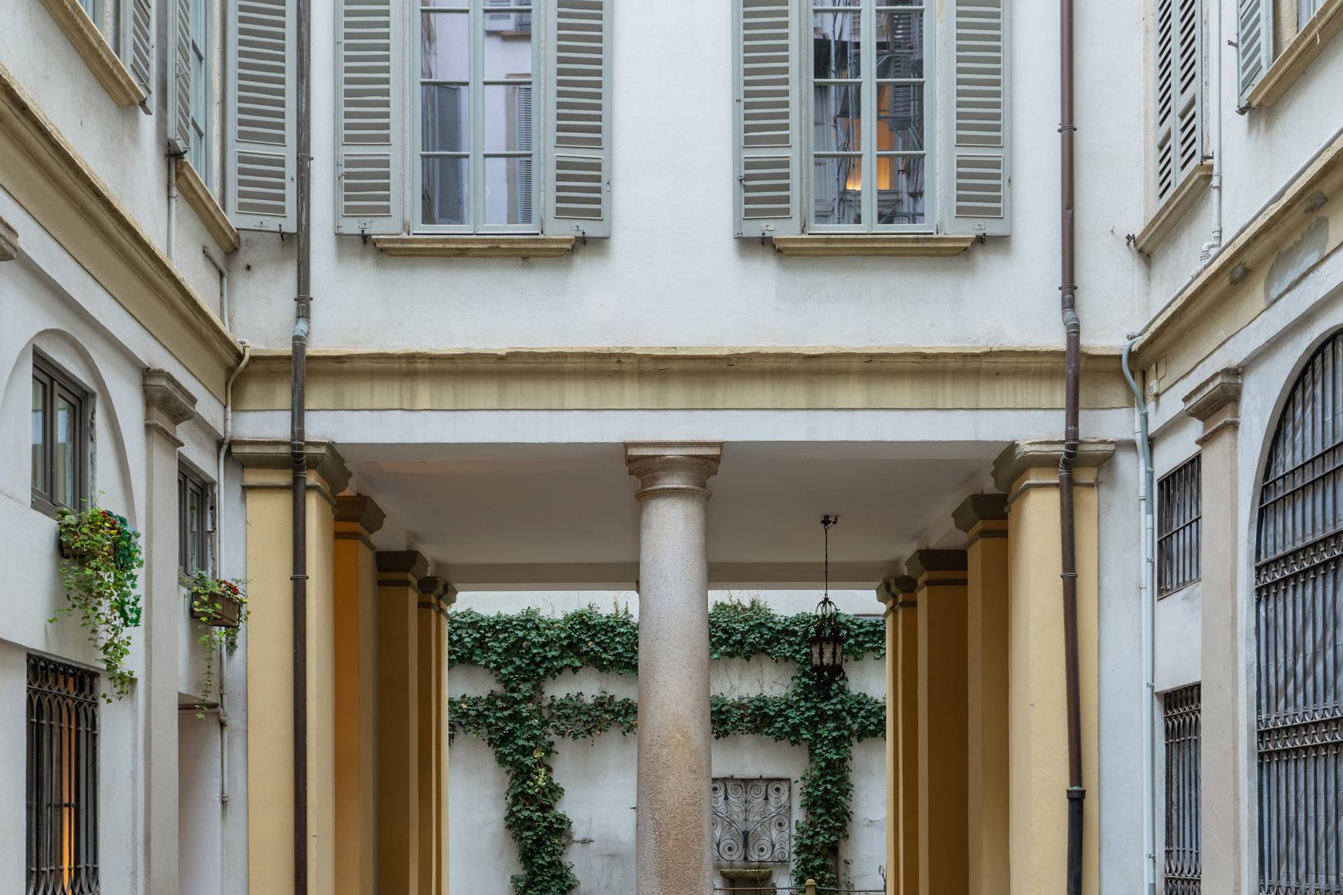 4 o pi locali in affitto a Milano, Duomo/Missori/Cordusio