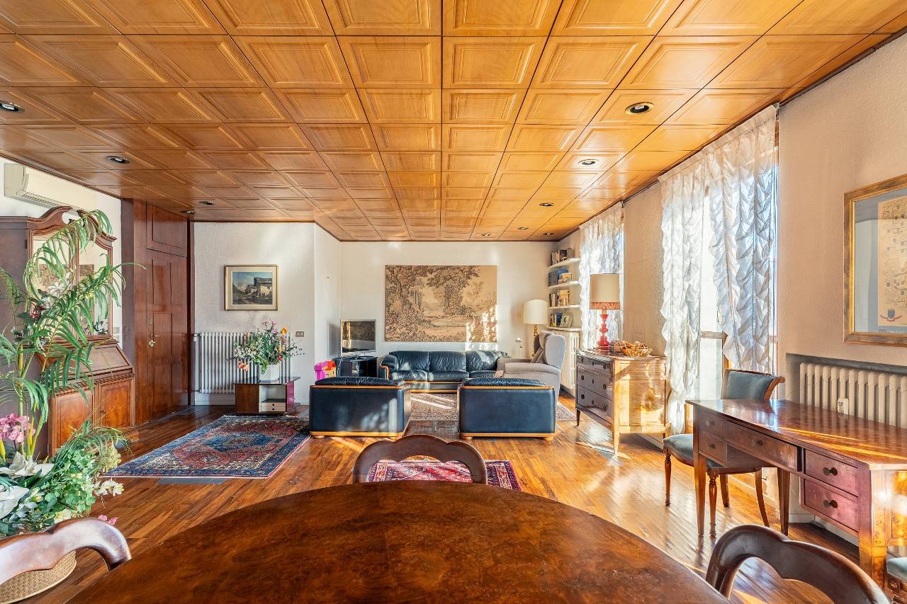 Attico in vendita a Milano, De Angeli/ Vercelli/ Washinghton