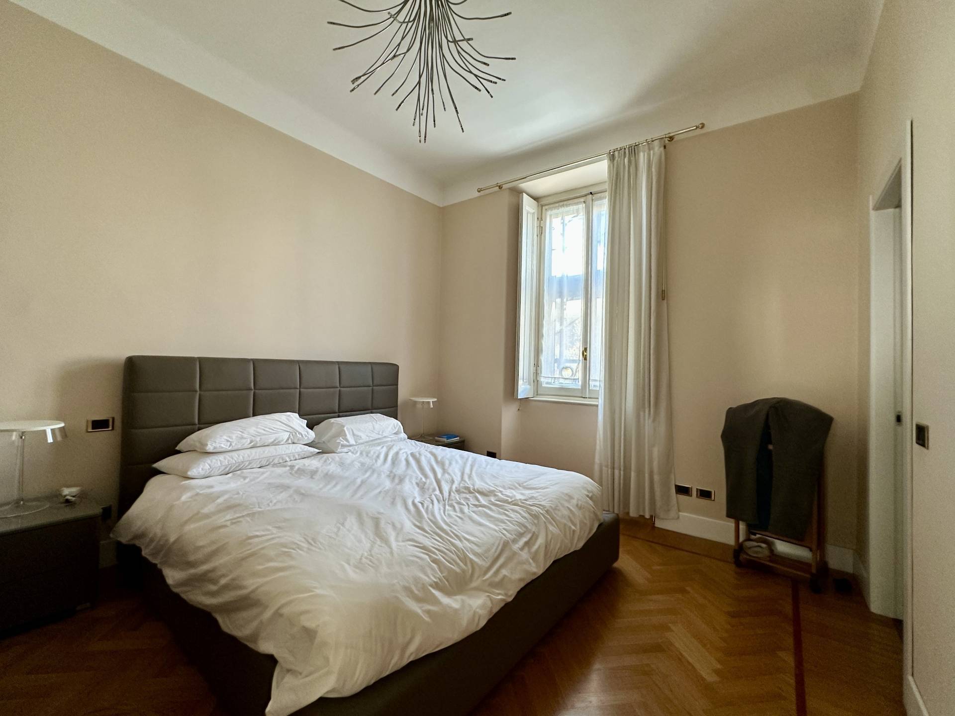 3 locali in affitto a Milano, Milano-De Angeli Vercelli Washington