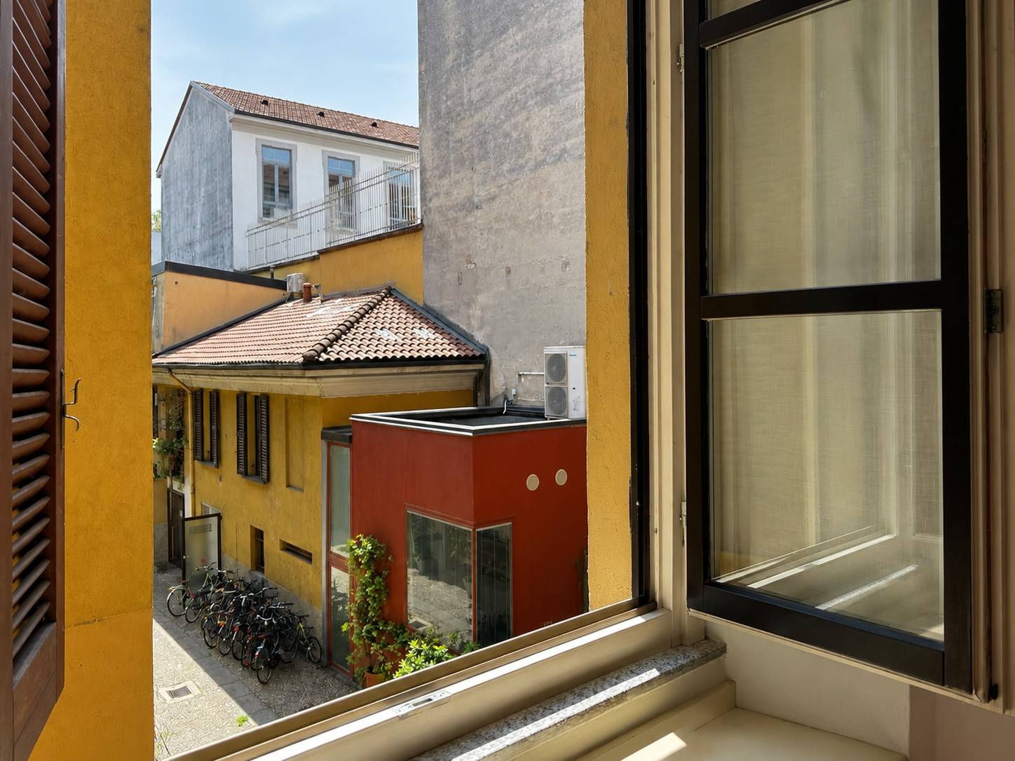 2 locali in affitto a Milano, Milano-Genova Romolo Solari