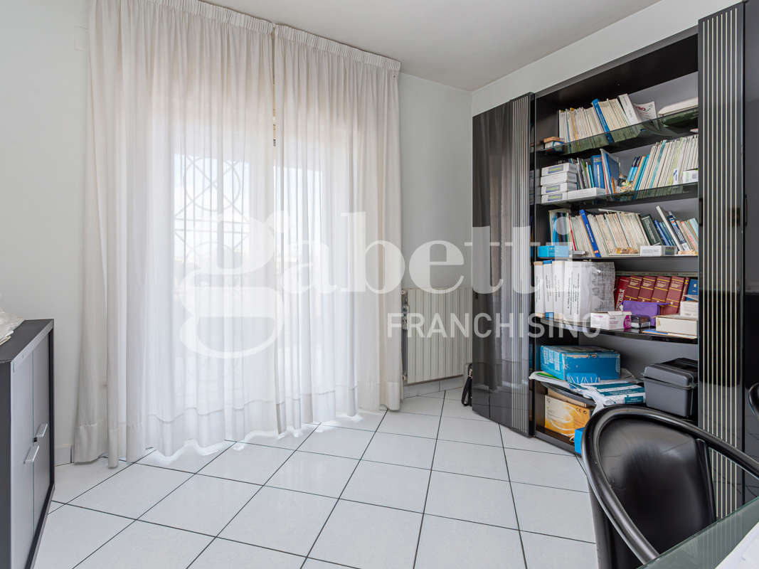 Quadrilocale con box a Qualiano